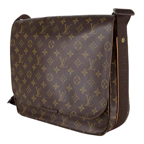 louis vuitton men's messenger bag price|louis vuitton inventeur messenger bag.